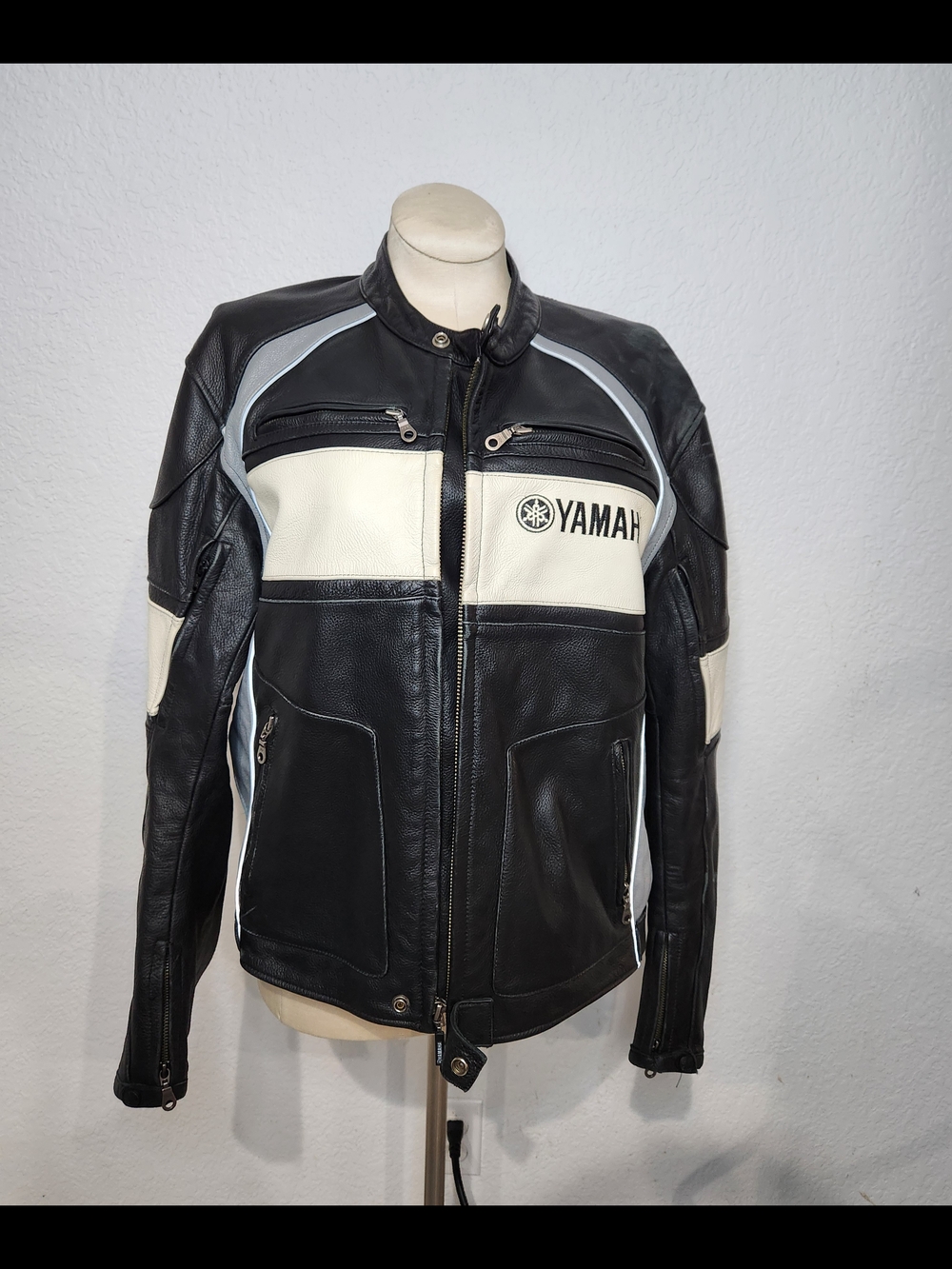 VTG Yamaha Black & White Leather Motorcycle Jacket